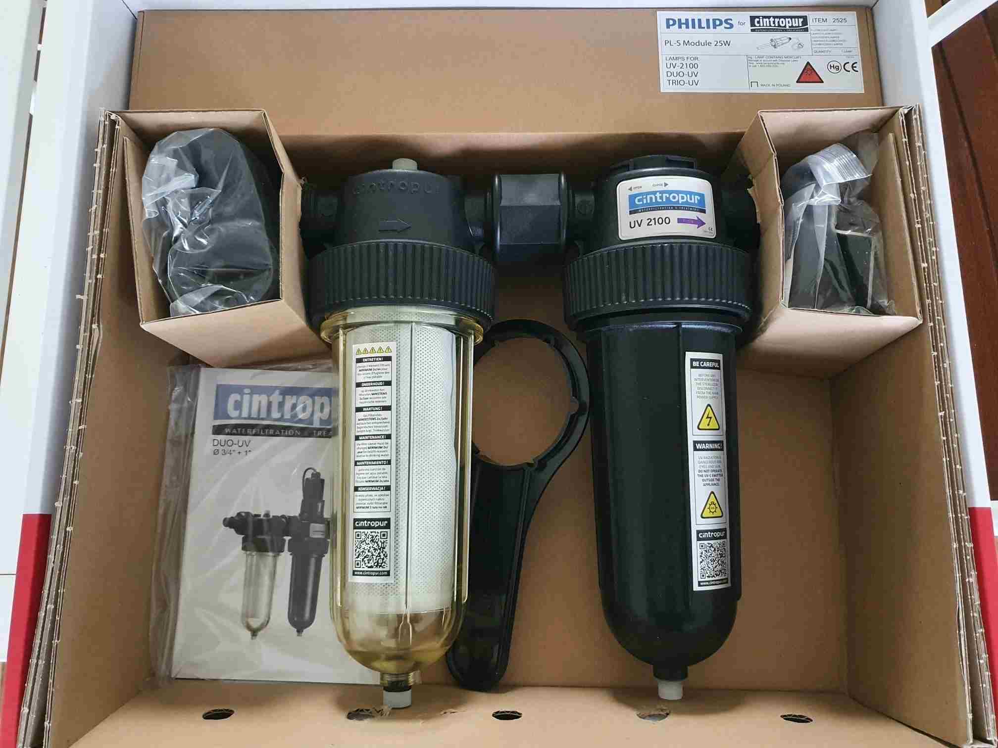Foto som visar öppnad förpackninga av Duo-UV 25W